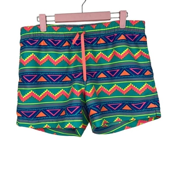 Chubbies chevron print neon colors swim shorts mens size medium - Picture 1 of 4